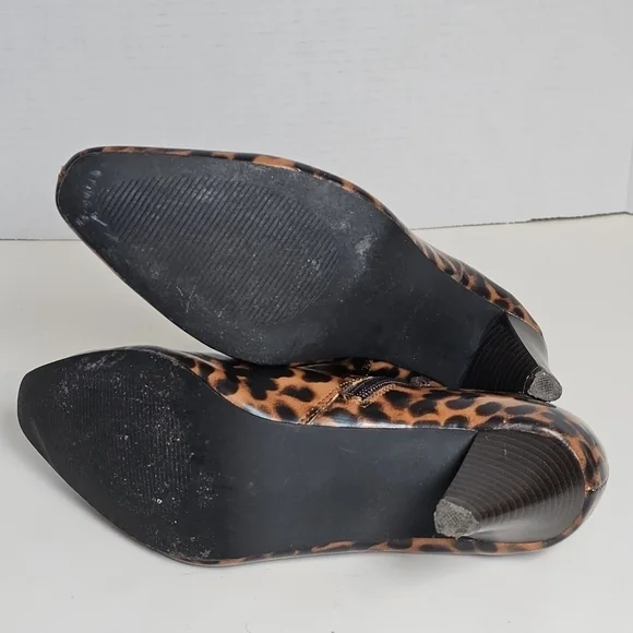 Boston Design Studio Water Resistant Leopard Booties - Picture 7 of 8